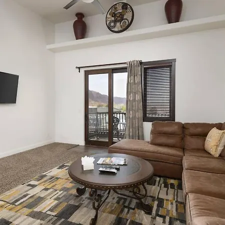 Luxury Downtown Rental - La Dolce Vita Villa #3 Moab Extérieur photo